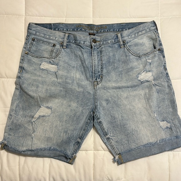 Size 42 Men’s American Eagle Outfitters Ripped Denim Shorts - Picture 1 of 2